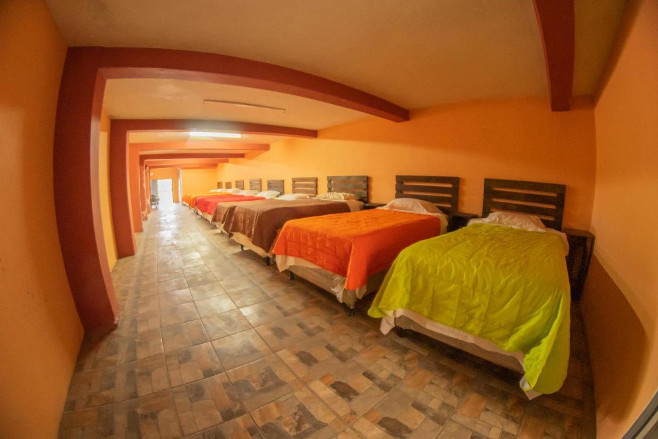 Euro Hostal Гватемала Экстерьер фото
