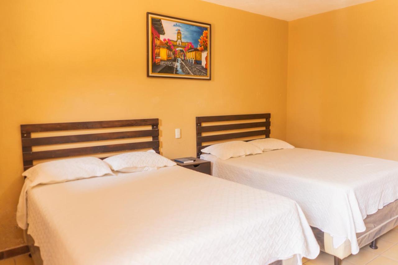 Euro Hostal Гватемала Экстерьер фото