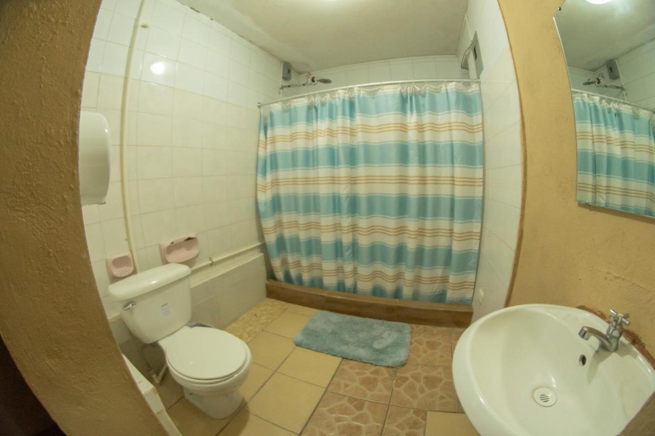 Euro Hostal Гватемала Экстерьер фото